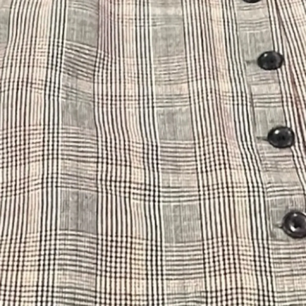 H&M Plaid Button Front Pencil Skirt | Size 2 |‎ Classic Check Print